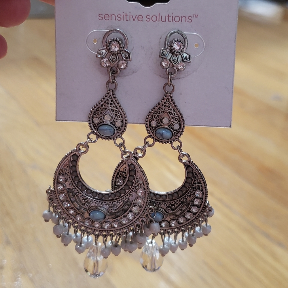 Icing earrings -- NWT
